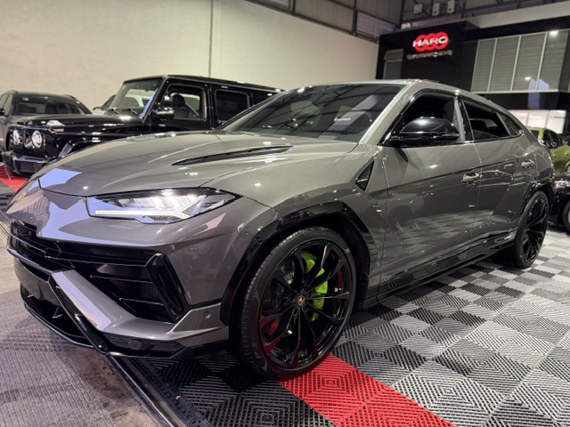 LAMBORGHINI